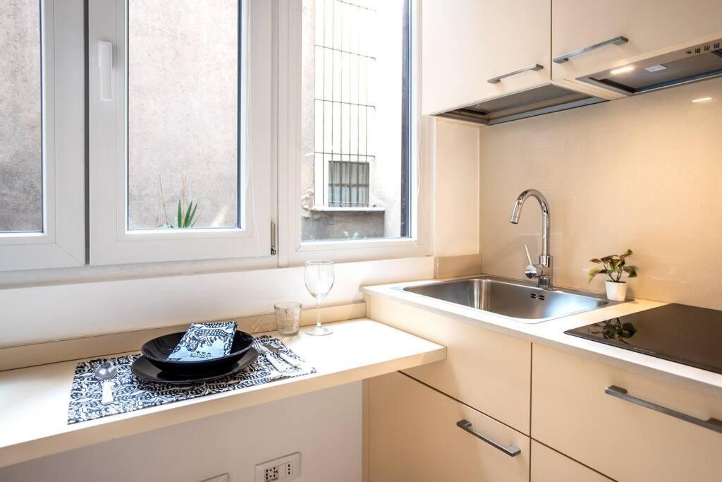 Duomo'S Nest - Central Mini-Apt Milano Dış mekan fotoğraf